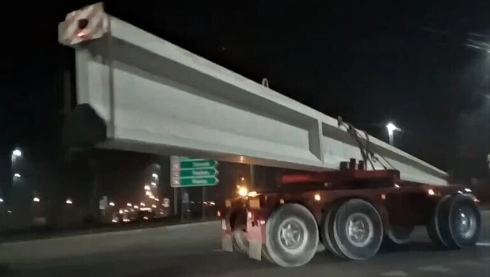 Ogromny transport przejechał przez Piotrków