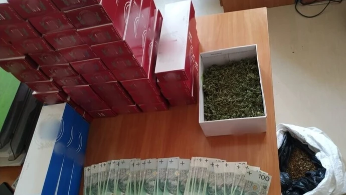 Ukrył narkotyki na babcinej posesji