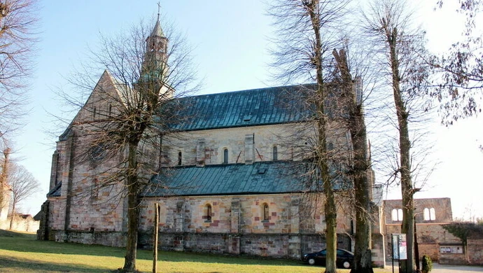 Odkrywamy znane i nieznane &#8211; Klasztor Cystersów w Sulejowie