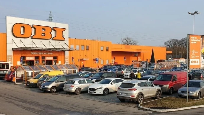 Markety budowlane w Piotrkowie oblegane