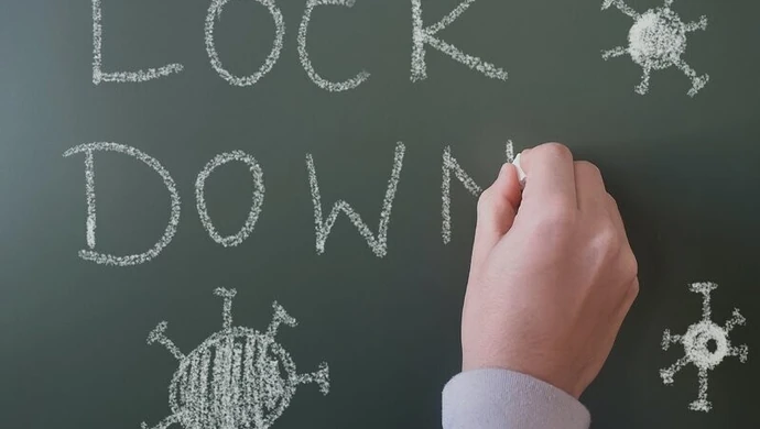 COVID-19: Więcej testów i więcej zakażeń