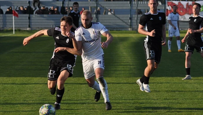 Polonia przegrywa z liderem rozgrywek (GALERIA)