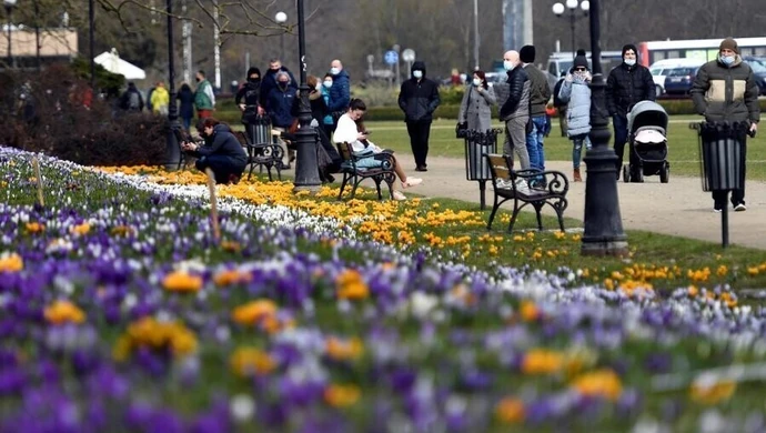 Szef GIS: majówka kluczowa dla tempa wygaszania epidemii, apeluję o przestrzeganie przepisów