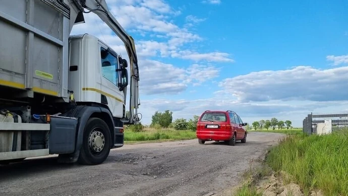 Chcą kompleksowej przebudowy ulicy Moryca w Piotrkowie. O wsparcie prosili posła
