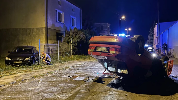 Groźny wypadek na Kwiatowej (ZDJĘCIA)