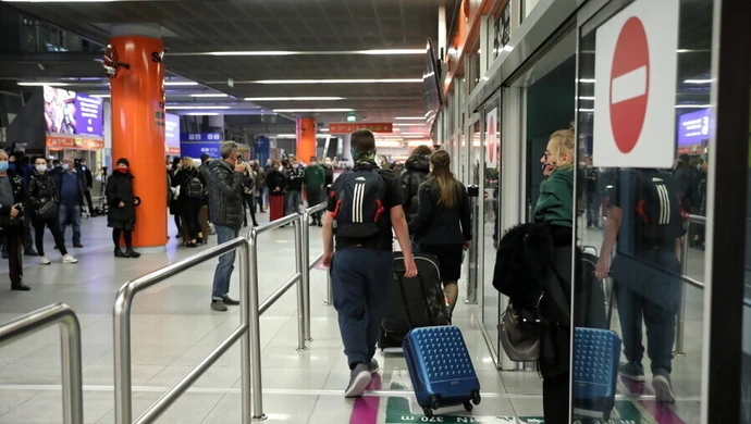 Andrusiewicz: dla przyjeżdżających z Wielkiej Brytanii siedmiodniowa kwarantanna