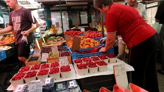 Raport: w maju ceny w sklepach spożywczych wzrosły średnio o ponad 5 proc. mdm