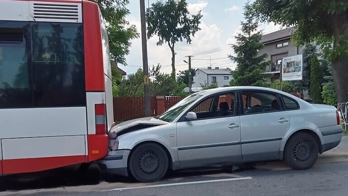 Zderzenie passata z emzetką