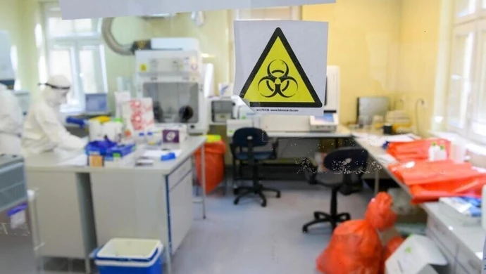 Dr Sutkowski: wzrost zachorowań na COVID-19 jest pewny, odpowiedzialny będzie wariant delta