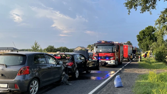 Groźny wypadek na DK91 (ZDJĘCIA)