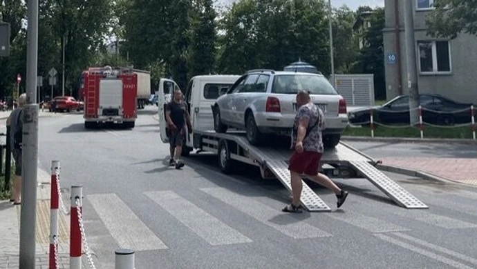 Zderzenie dwóch aut przy Piastowskiej