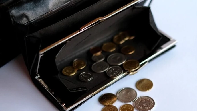 Badanie: ponad 40 proc. Polaków pod wpływem pandemii chce ograniczać wydatki