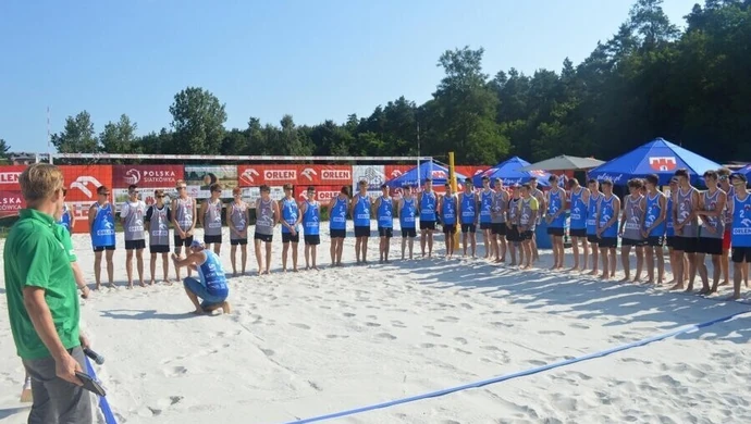 W Sulejowie trwają mistrzostwa kraju w siatkówce plażowej