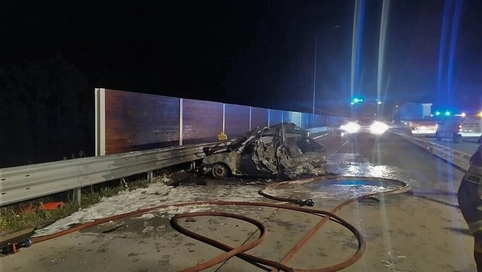 Osobówka spłonęła na autostradzie A1