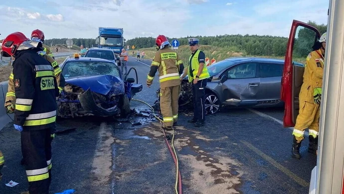 Wypadek na autostradzie A1. Droga całkowicie zablokowana