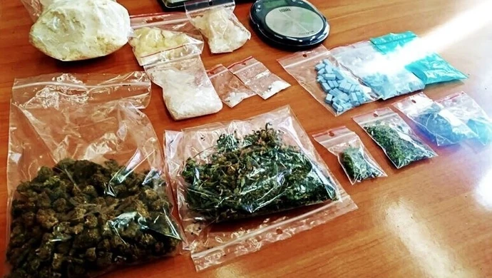 Policjanci przechwycili ponad 600 g narkotyków