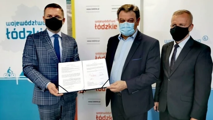 Dofinansowanie na plac zabaw i siłownię w Stradzewie