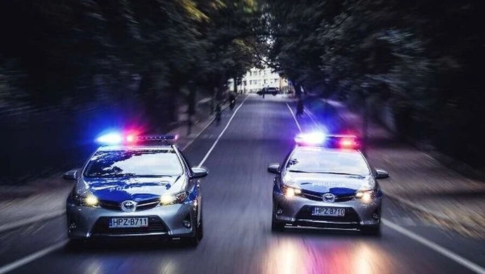 Na widok radiowozu... przyspieszył o ponad 80 km/h