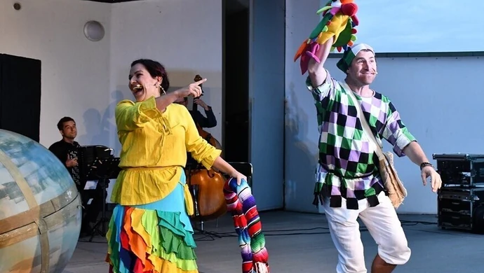 Busola wystawiła wyjątkowy spektakl w miejskim amfiteatrze