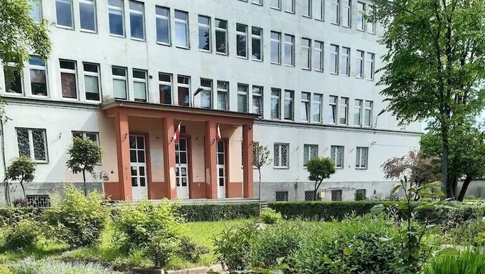 II Liceum Ogólnokształcące w Piotrkowie w trudnej sytuacji