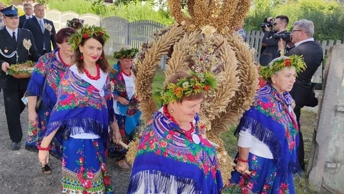 Rolnicy podziękowali za plony w Czarnocinie