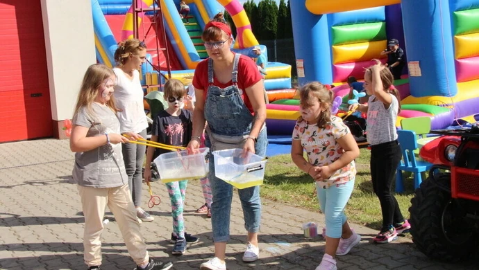 Mieszkańcy gminy Wola Krzysztoporska szczepili się w Piekarach