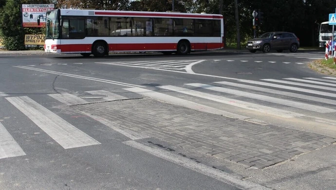 Kostka brukowa zamiast asfaltu na skrzyżowaniu w Piotrkowie?