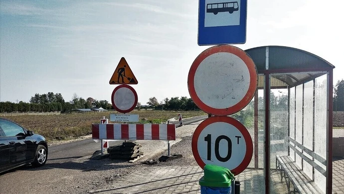 Droga zamknięta, a robotników nie widać