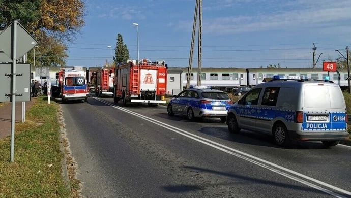 Pociąg potrącił pieszego. Nie udało się go uratować