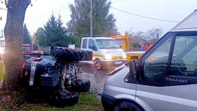 Traktorem wjechał w busa