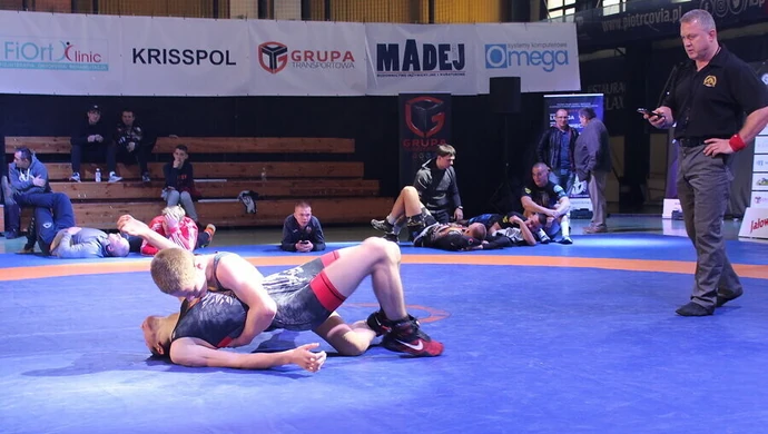 Młodzi zapaśnicy rywalizowali w Piotrkowie o Puchar Polski (Galeria)