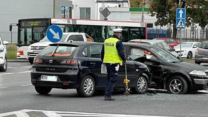 Po groźnie wyglądającej kolizji w centrum tworzyły się duże korki