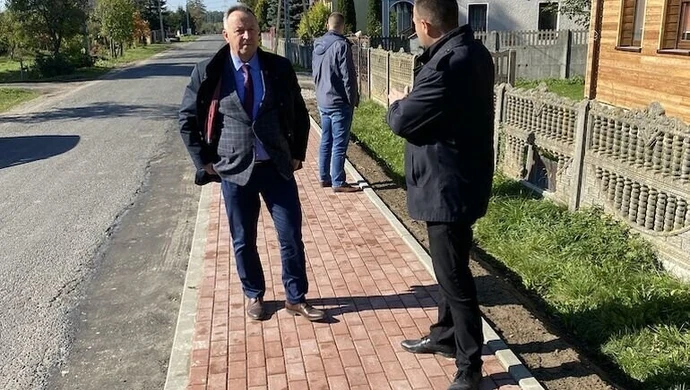 Chodnik już jest, czas na jezdnię