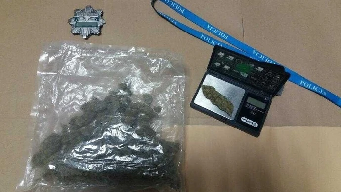 Trzech młodych mężczyzn wpadło z narkotykami