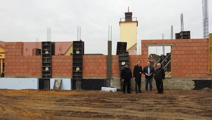 Budowa strażnicy w Dąbrowie nad Czarną