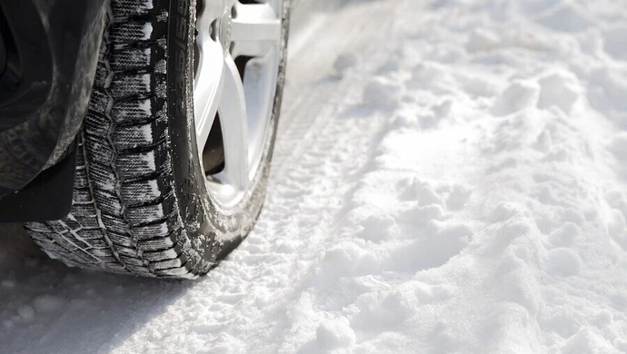 Idzie zima zła, czyli przygotowanie auta na śnieg i niskie temperatury!