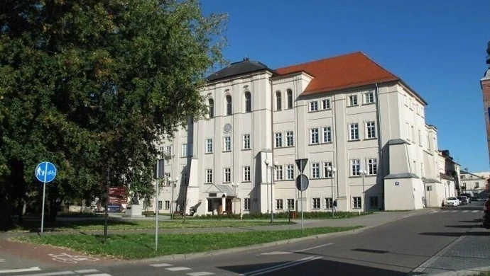 Koronawirus w szkołach Piotrkowa i powiatu