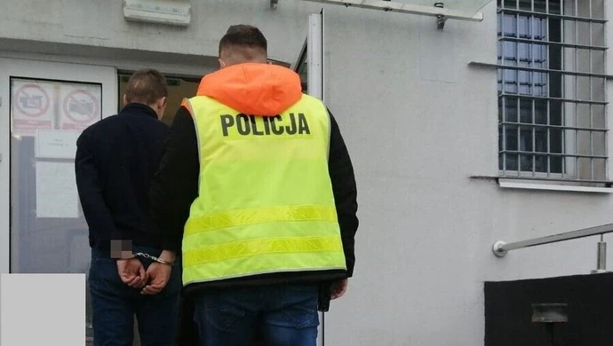 Policjanci z Piotrkowa złapali włamywacza... we Wrocławiu