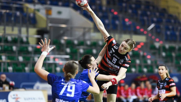 Ze Startem znów na remis