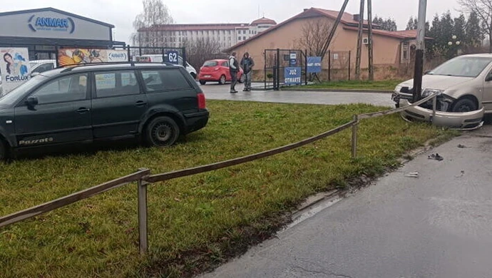 Kolizja w poblizu piotrkowskiego więzienia