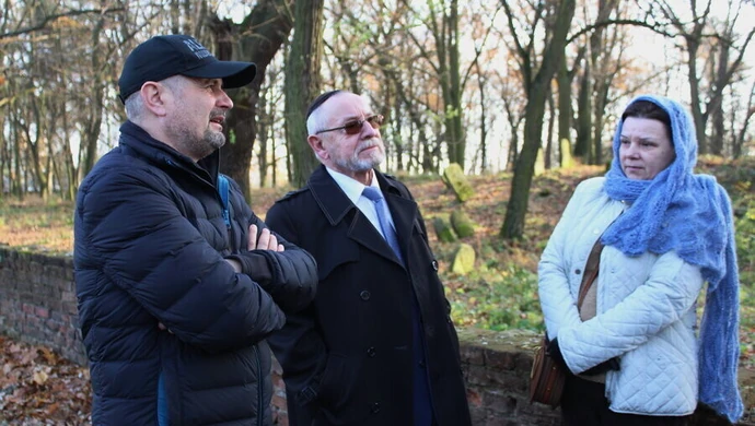 Chcą ratować żydowski cmentarz