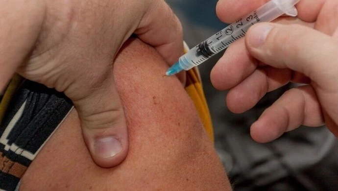 Czy Piotrków chce się szczepić trzecią dawką?