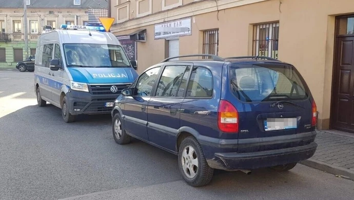 Jechał na "poczwórnym gazie"