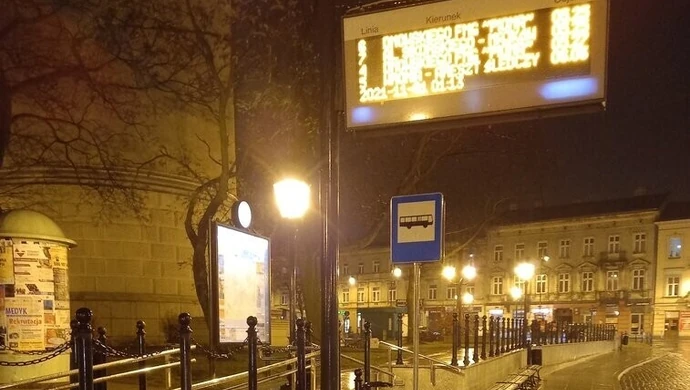 Błędny rozkład na tablicach świetlnych na POW