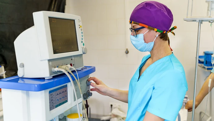 COVID-19: Prawie pół tysiąca zgonów