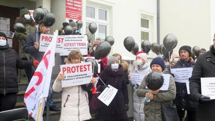 "Sami niedługo będziemy potrzebowali pomocy z zasiłków"