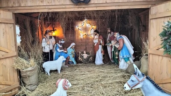 Szopka w Kłudzicach z nowymi elementami