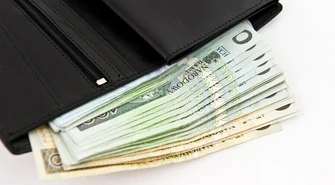 Badanie: w pandemii przybyło chętnych do oszczędzania na czarną godzinę