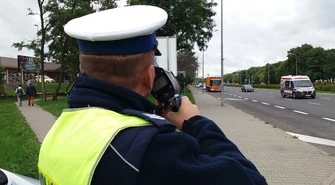 Piraci drogowi w rękach policji. Rekordzista przekroczył prędkość niemal trzykrotnie.