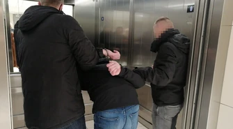 Poszukiwany za rozbój w rękach policjantów